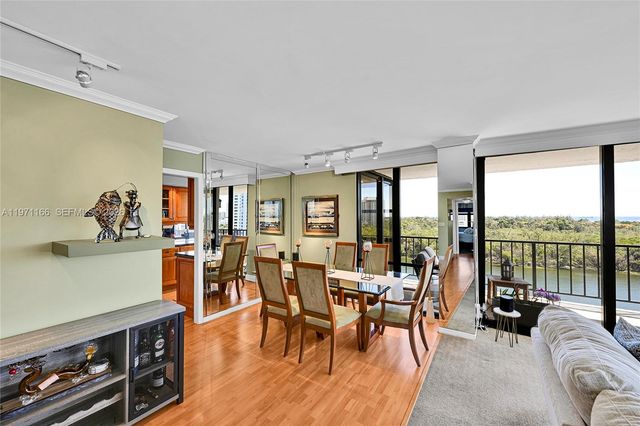 936 Intracoastal Dr 9H, Fort Lauderdale, FL 33304