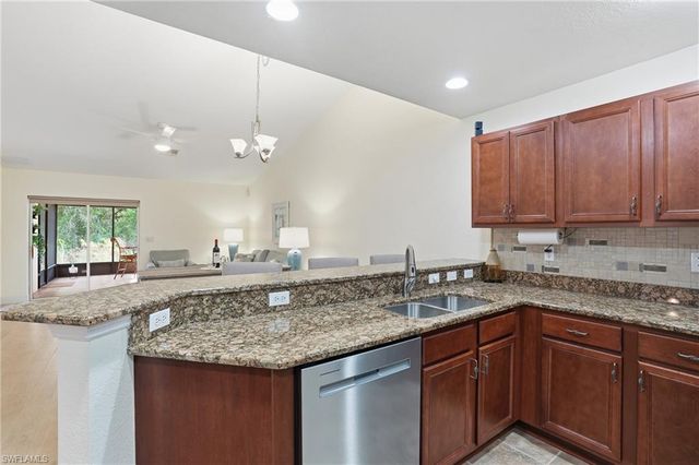 9207 Aegean CIR, Lehigh Acres, FL 33936