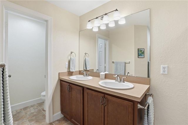 9207 Aegean CIR, Lehigh Acres, FL 33936