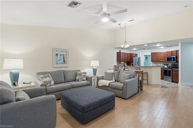 9207 Aegean CIR, Lehigh Acres, FL 33936