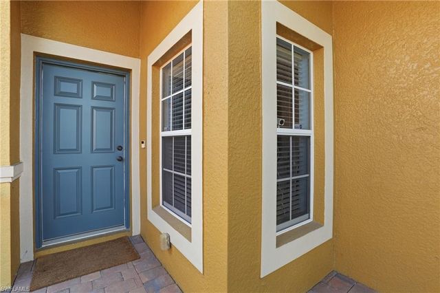 9207 Aegean CIR, Lehigh Acres, FL 33936