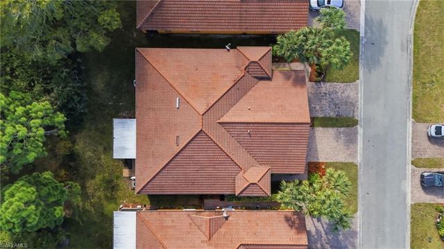 9207 Aegean CIR, Lehigh Acres, FL 33936