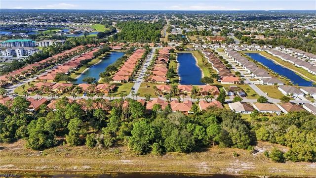 9207 Aegean CIR, Lehigh Acres, FL 33936