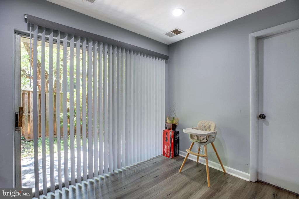 Image 14 of property listing at 3382 HEWITT AVE #102, Silver Spring, MD 20906