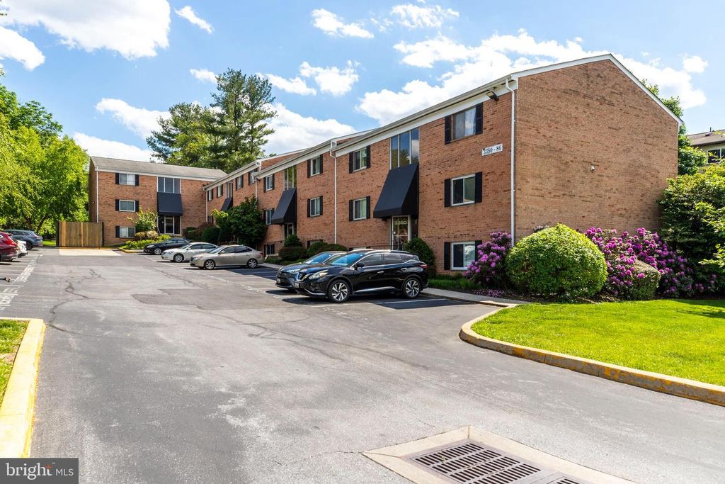 Image 19 of property listing at 3382 HEWITT AVE #102, Silver Spring, MD 20906