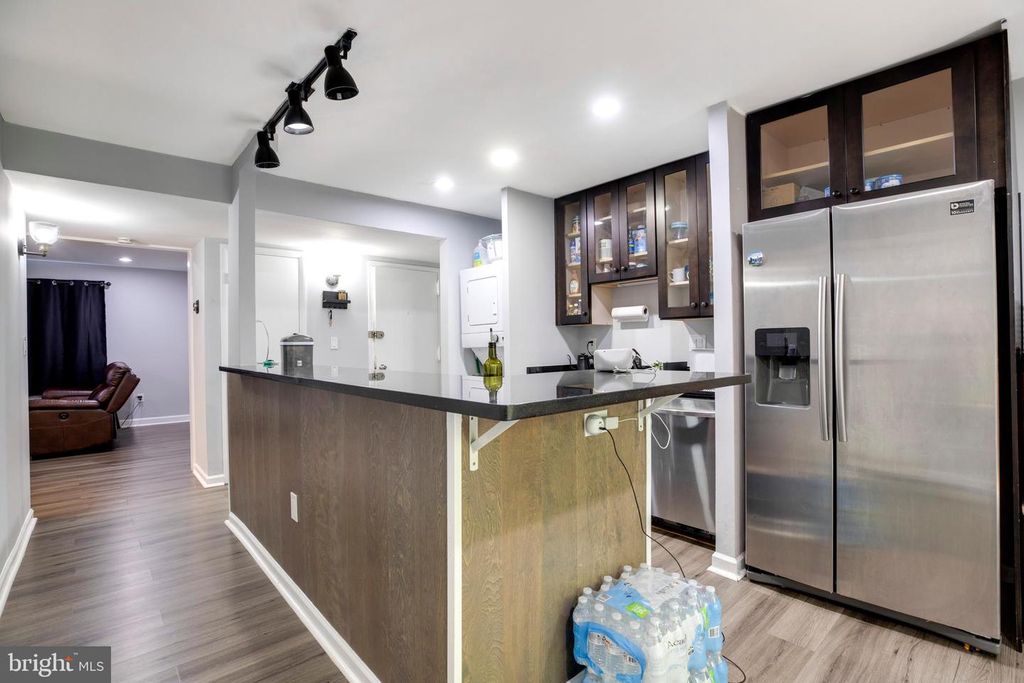 Image 8 of property listing at 3382 HEWITT AVE #102, Silver Spring, MD 20906