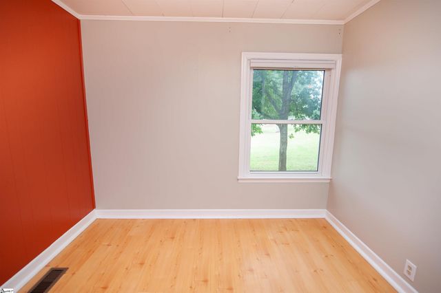 180 Brock Street, Inman, SC 29349