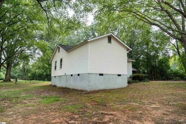 180 Brock Street, Inman, SC 29349