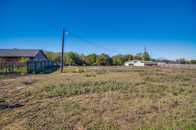 9685 S Fm 51, Boyd, TX 76023