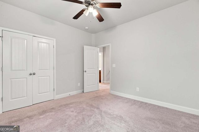 6323 Oakwell Place, Fairburn, GA 30213