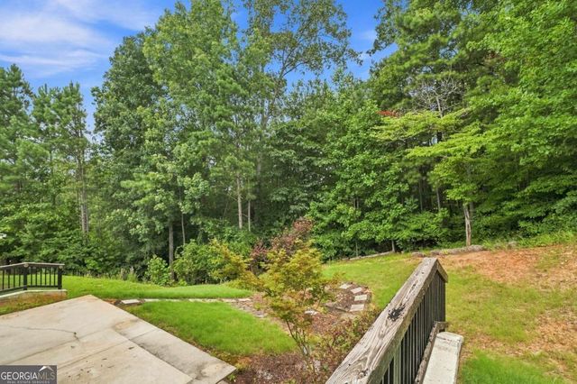 6323 Oakwell Place, Fairburn, GA 30213