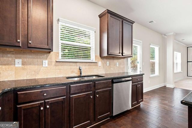6323 Oakwell Place, Fairburn, GA 30213
