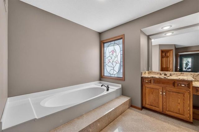 6150 N Mattox Road, Kansas City, MO 64151