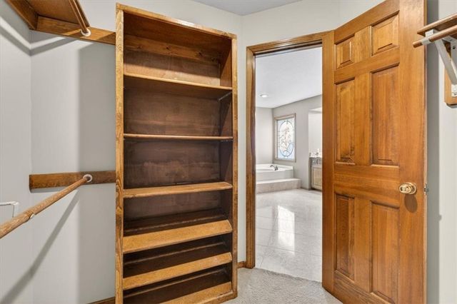 6150 N Mattox Road, Kansas City, MO 64151