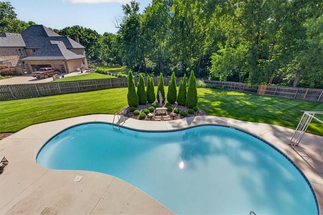 6150 N Mattox Road, Kansas City, MO 64151