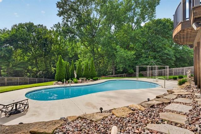 6150 N Mattox Road, Kansas City, MO 64151