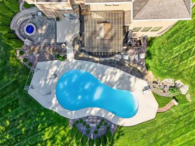 6150 N Mattox Road, Kansas City, MO 64151
