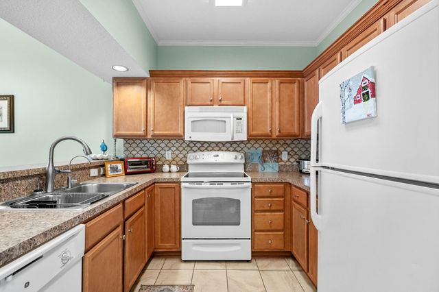 150 Scotch Broom Dr Unit 204, Little River, SC 29566