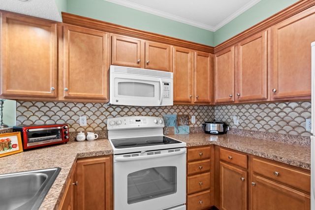 150 Scotch Broom Dr Unit 204, Little River, SC 29566