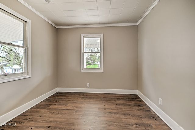532 Elm Street, Mount Carmel, TN 37645