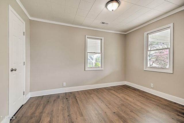 532 Elm Street, Mount Carmel, TN 37645