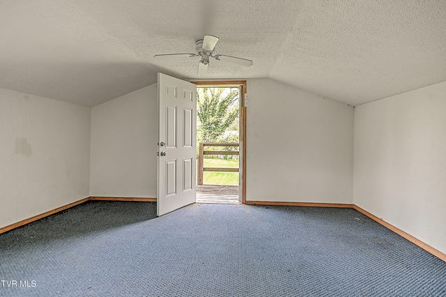 532 Elm Street, Mount Carmel, TN 37645