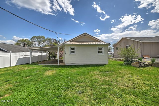 532 Elm Street, Mount Carmel, TN 37645