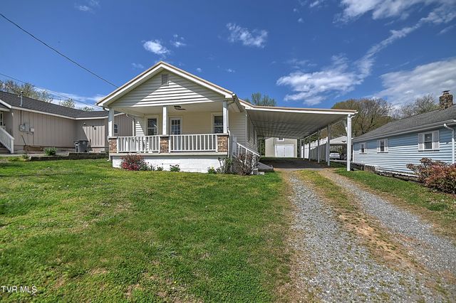 532 Elm Street, Mount Carmel, TN 37645