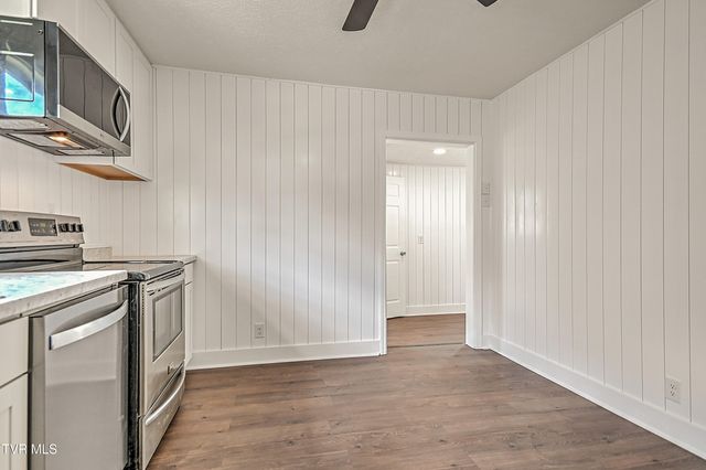 532 Elm Street, Mount Carmel, TN 37645