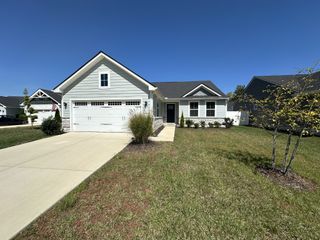 810 Rae Dr, Columbia, TN 38401