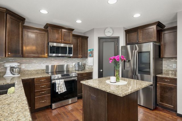 4998 Kama Lane NE, Albertville, MN 55301