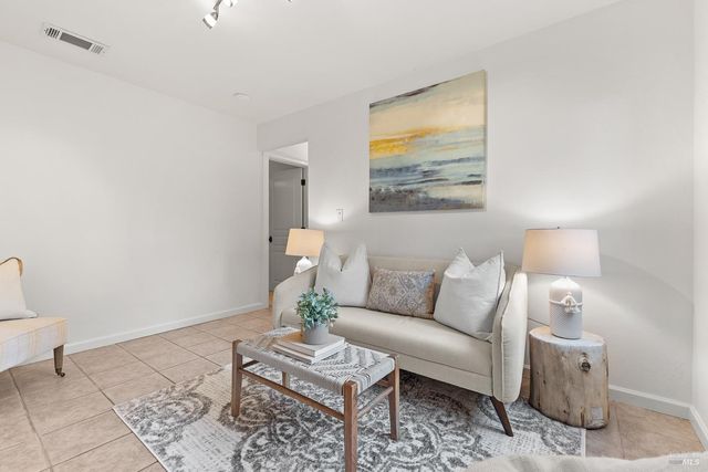 1636 Milton Rd, Napa, CA 94559