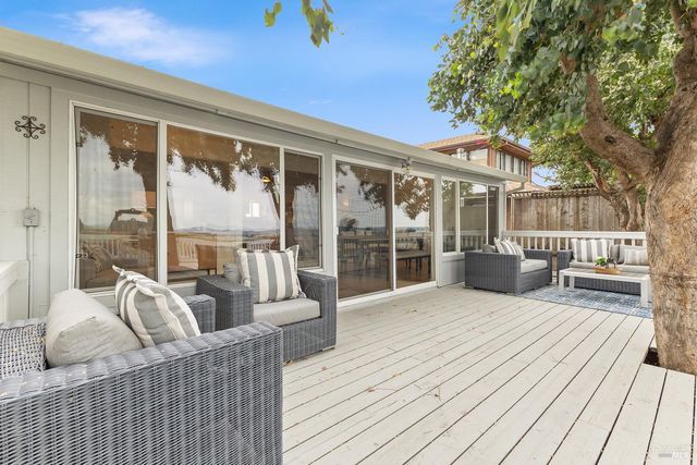 1636 Milton Rd, Napa, CA 94559