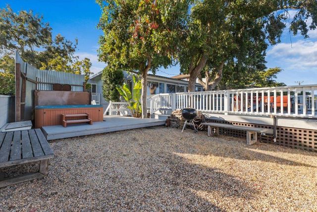 1636 Milton Rd, Napa, CA 94559