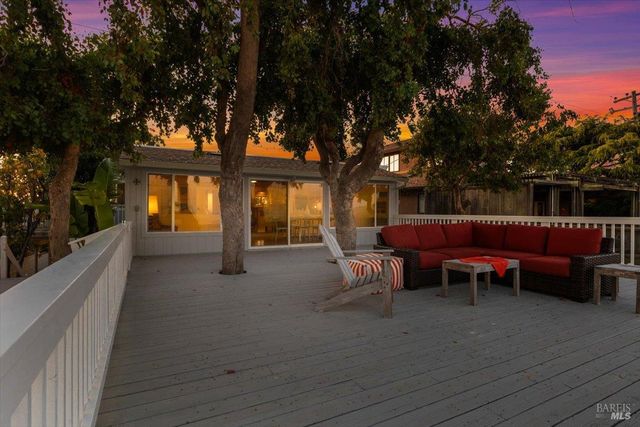 1636 Milton Rd, Napa, CA 94559