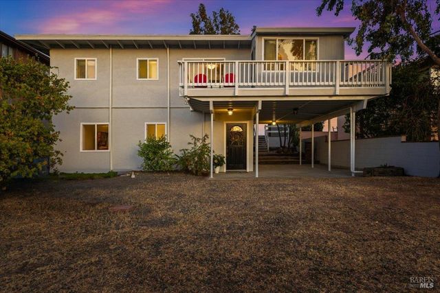 1636 Milton Rd, Napa, CA 94559