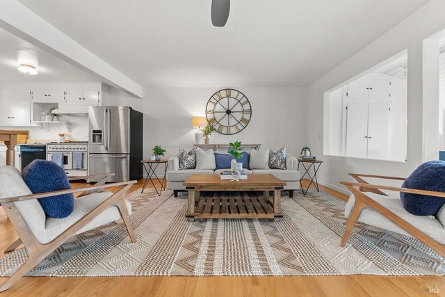 1636 Milton Rd, Napa, CA 94559