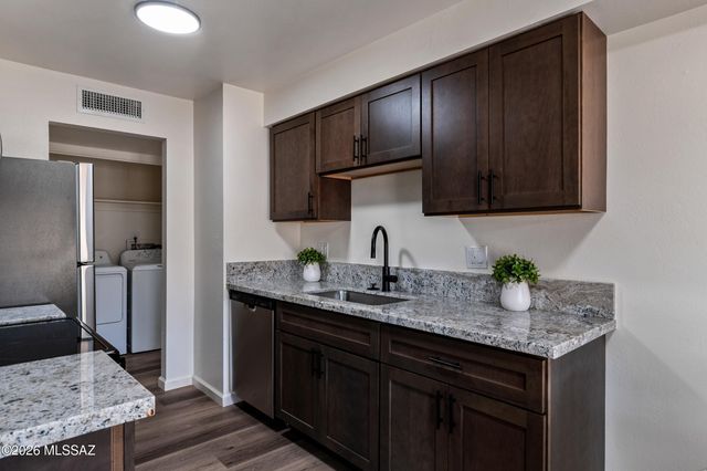 4801 E Fairmount Street, Tucson, AZ 85712