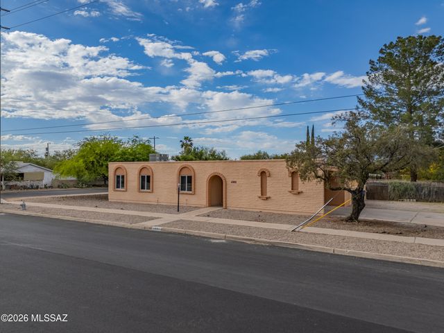 4801 E Fairmount Street, Tucson, AZ 85712