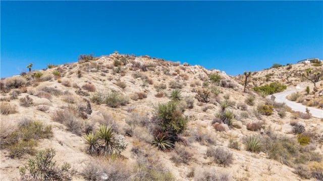 57006 Pinto, Yucca Valley, CA 92284