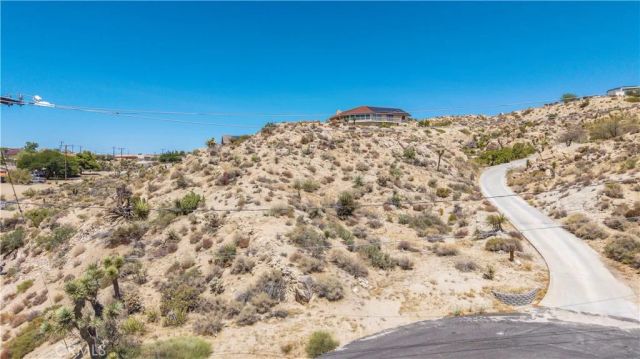 57006 Pinto, Yucca Valley, CA 92284