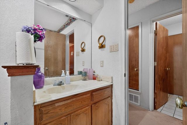 6403 Running Creek Drive, Arlington, TX 76001