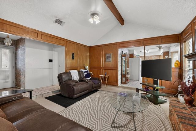 6403 Running Creek Drive, Arlington, TX 76001