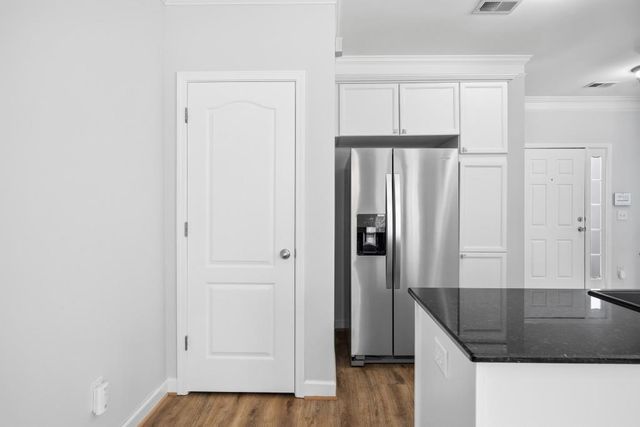 1287 Harris Commons Place, Roswell, GA 30076