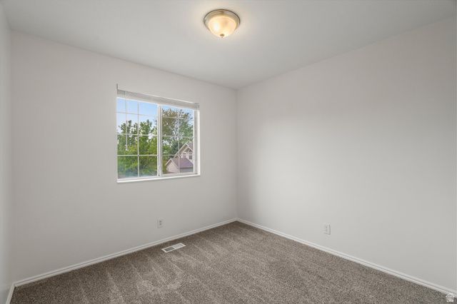 1362 E 5150 S, South Ogden, UT 84403