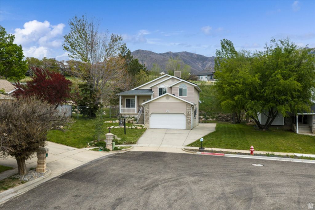 1362 E 5150 S, South Ogden, UT 84403