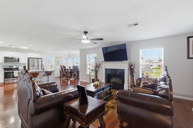 105 Washer Dr, La Vergne, TN 37086