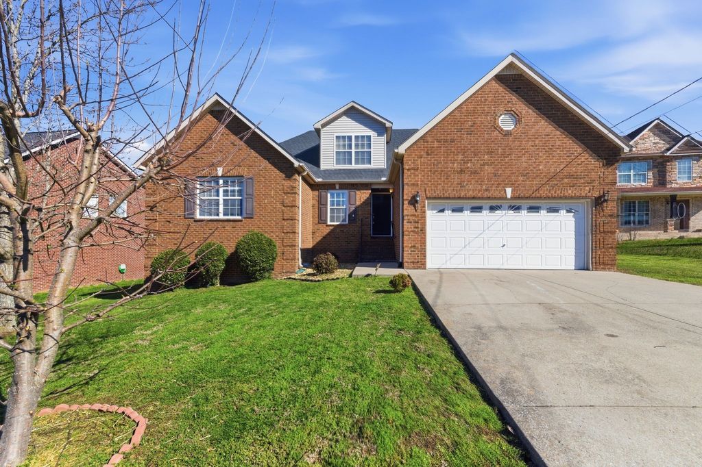 105 Washer Dr, La Vergne, TN 37086