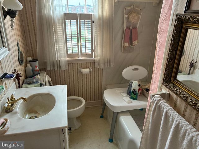 1111 JAMAICA RD, Lancaster, PA 17602