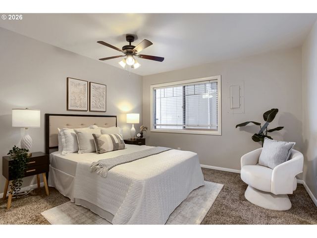 4830 Se STARK St 5, Portland, OR 97215